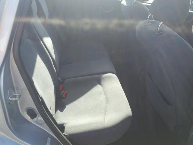 JHMGE8H30CS004540 - 2012 HONDA FIT Күміс фото 6