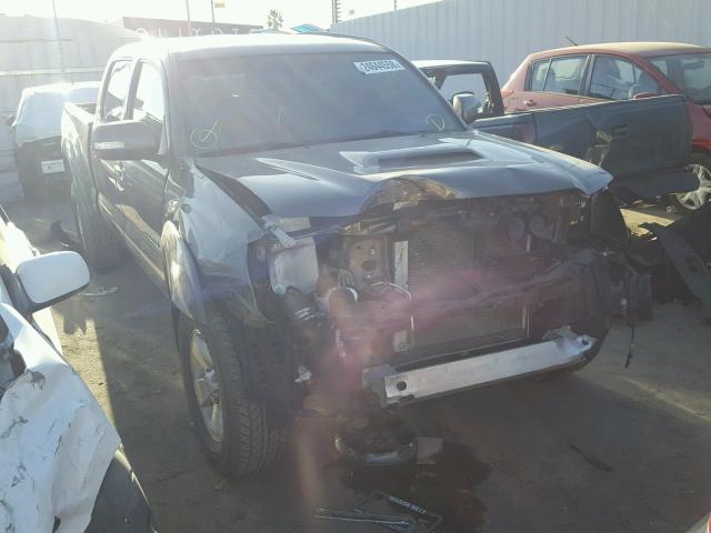 3TMMU4FN2DM057755 - 2013 TOYOTA TACOMA DOU GRAY photo 1