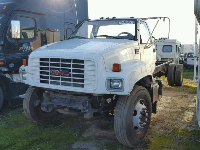 1GDJ7H1E82J501297 - 2002 GMC C7500 WHITE photo 2