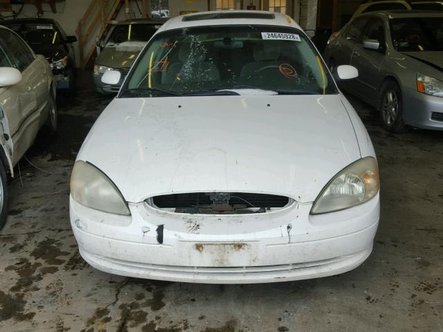 1FAFP55U62A230255 - 2002 FORD TAURUS SES WHITE photo 9