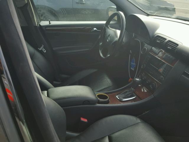 WDBRF81J75F685483 - 2005 MERCEDES-BENZ C 240 4MAT BLACK photo 5