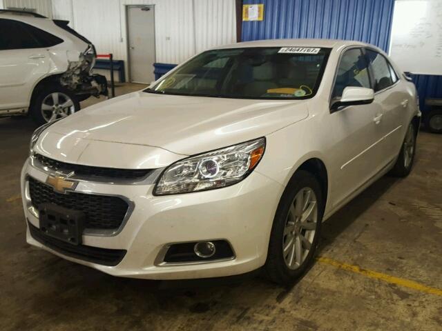 1G11D5SL5FF241922 - 2015 CHEVROLET MALIBU 2LT WHITE photo 2