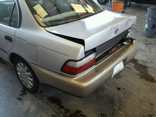 2T1BA02EXTC111762 - 1996 TOYOTA COROLLA GOLD photo 10