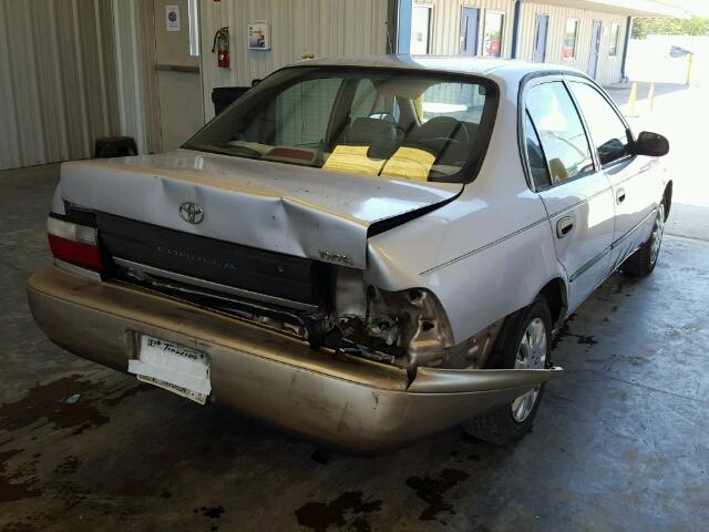 2T1BA02EXTC111762 - 1996 TOYOTA COROLLA GOLD photo 4