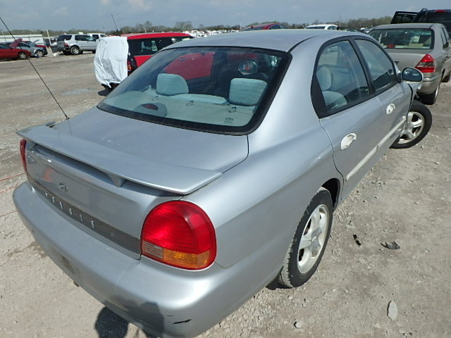 KMHWF25S01A407130 - 2001 HYUNDAI SONATA GL SILVER photo 4