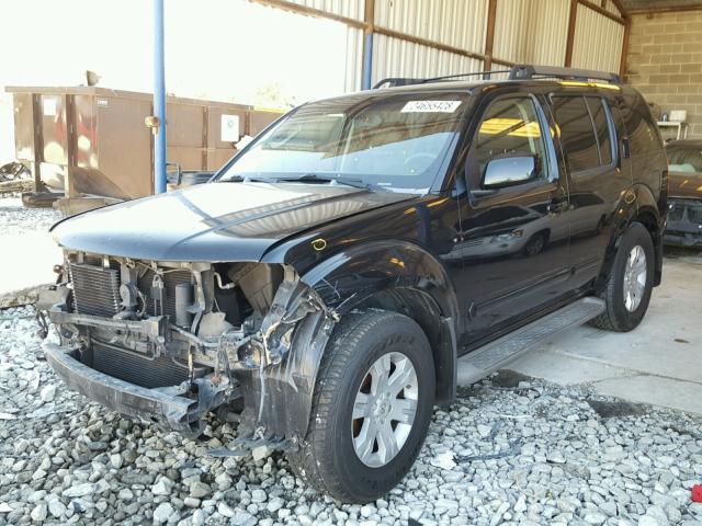 5N1AR18U55C700055 - 2005 NISSAN PATHFINDER BLACK photo 2