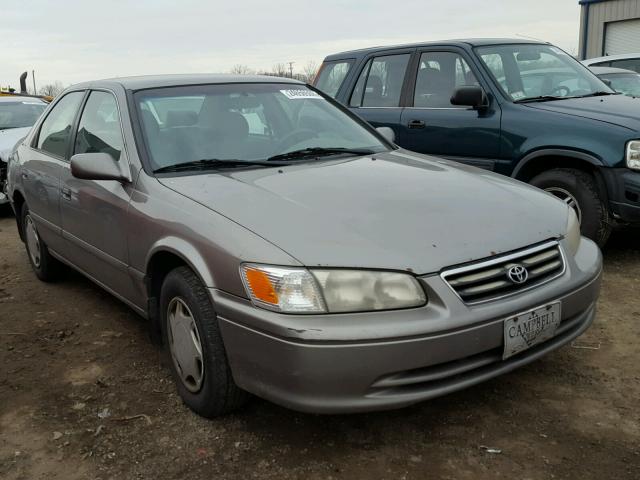 4T1BG22K5YU693131 - 2000 TOYOTA CAMRY CE TAN photo 1