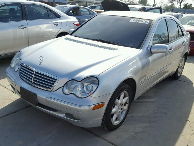 WDBRF64J91F089429 - 2001 MERCEDES-BENZ C 320 SILVER photo 2