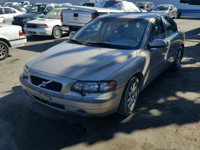 YV1RS61R812013225 - 2001 VOLVO S60 SILVER photo 2