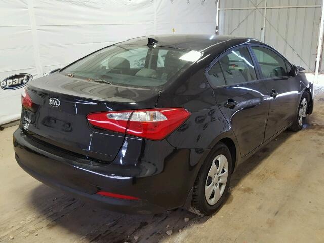 KNAFK4A60F5412930 - 2015 KIA FORTE LX BLACK photo 4