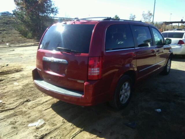 2A8HR54179R584899 - 2009 CHRYSLER TOWN & COU RED photo 4