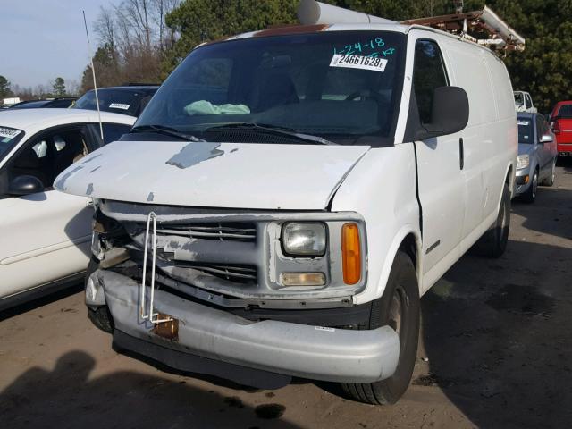 1GCHG35R4X1107581 - 1999 CHEVROLET EXPRESS G3 WHITE photo 2