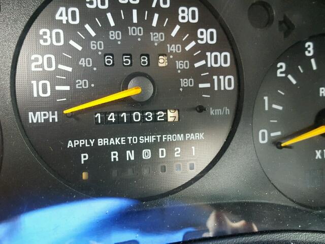 2G1WW12M6W9252955 - 1998 CHEVROLET MONTE CARL 蓝色 照片 8