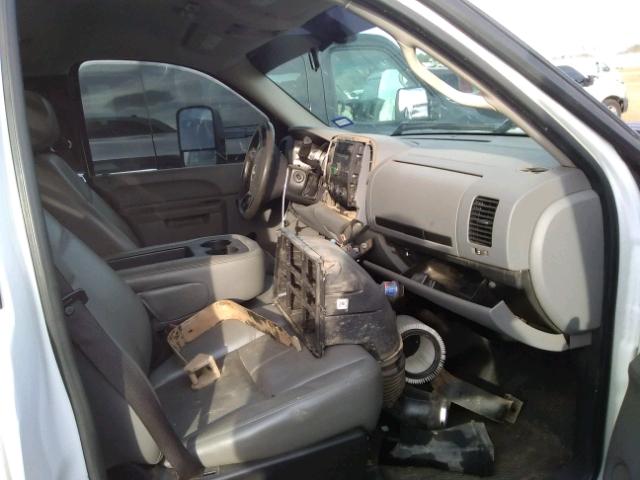 1GB3KZCL0BF115221 - 2011 CHEVROLET SILVERADO WHITE photo 5