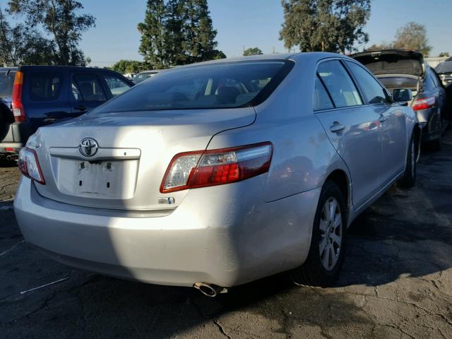 4T1BB46KX8U036426 - 2008 TOYOTA CAMRY HYBR SILVER photo 4