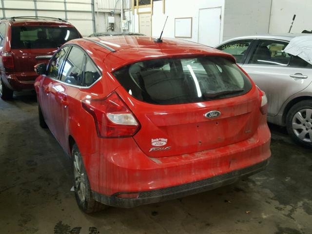 1FAHP3M22CL155931 - 2012 FORD FOCUS SEL RED photo 3