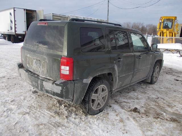 1J8FF28W48D749426 - 2008 JEEP PATRIOT SP GREEN photo 4