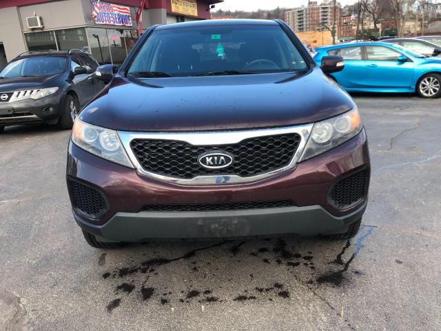 5XYKTCA1XBG004238 - 2011 KIA SORENTO BA MAROON photo 8