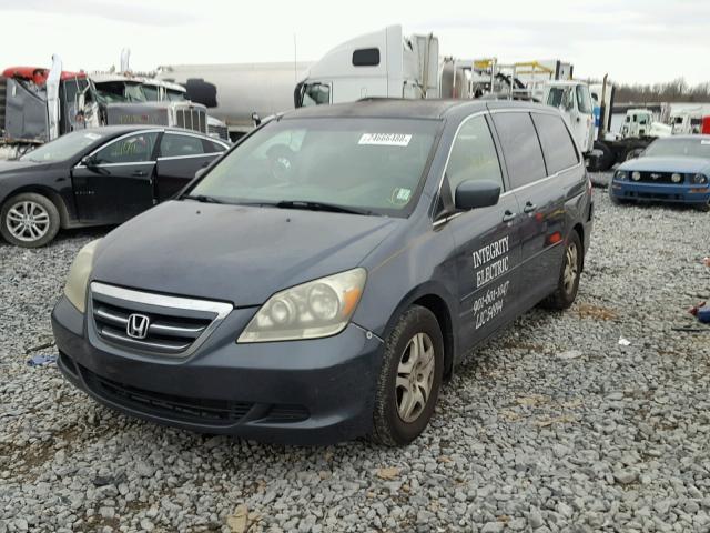 5FNRL38415B013212 - 2005 HONDA ODYSSEY EX GRAY photo 2