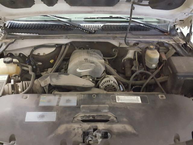 1GBHC24U52Z216397 - 2002 CHEVROLET SILVERADO WHITE photo 7