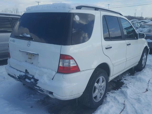 4JGAB75EX3A437882 - 2003 MERCEDES-BENZ ML 500 WHITE photo 4