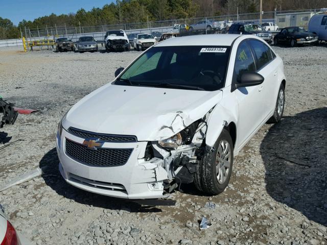 1G1PC5SH5B7121955 - 2011 CHEVROLET CRUZE LS WHITE photo 2