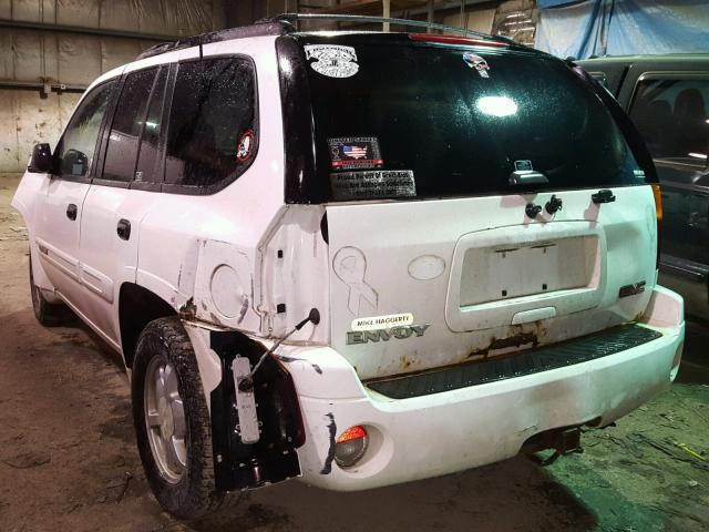 1GKDT13S222128067 - 2002 GMC ENVOY WHITE photo 3