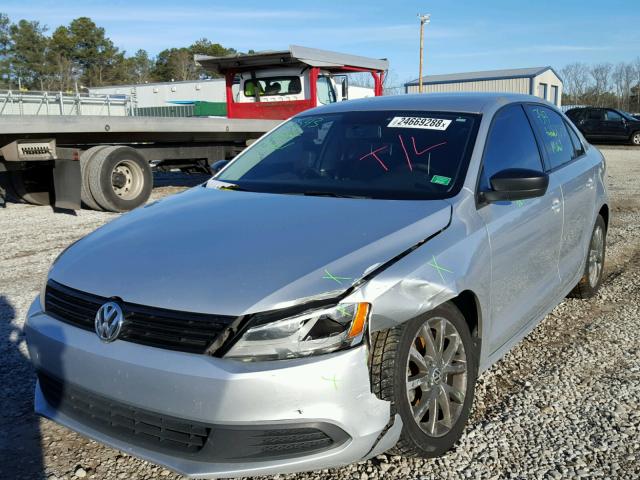 3VW1K7AJXBM364809 - 2011 VOLKSWAGEN JETTA BASE SILVER photo 2