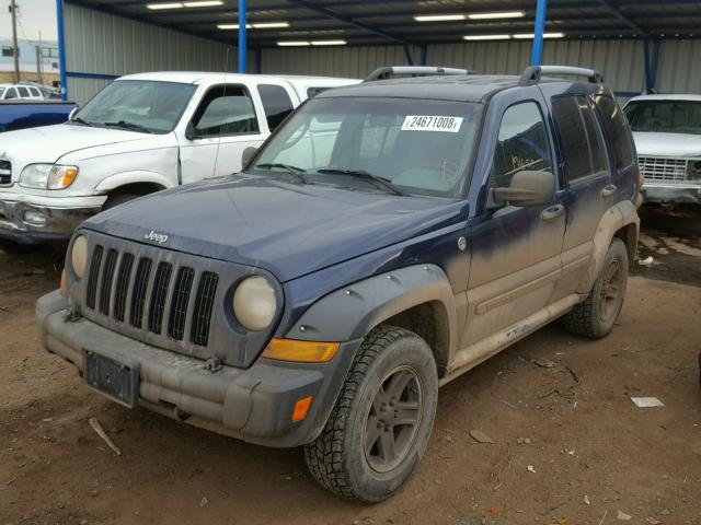 1J4GL38K15W723724 - 2005 JEEP LIBERTY RE BLUE photo 2
