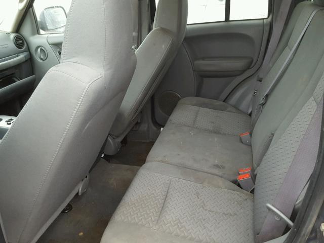 1J4GL38K15W723724 - 2005 JEEP LIBERTY RE BLUE photo 6