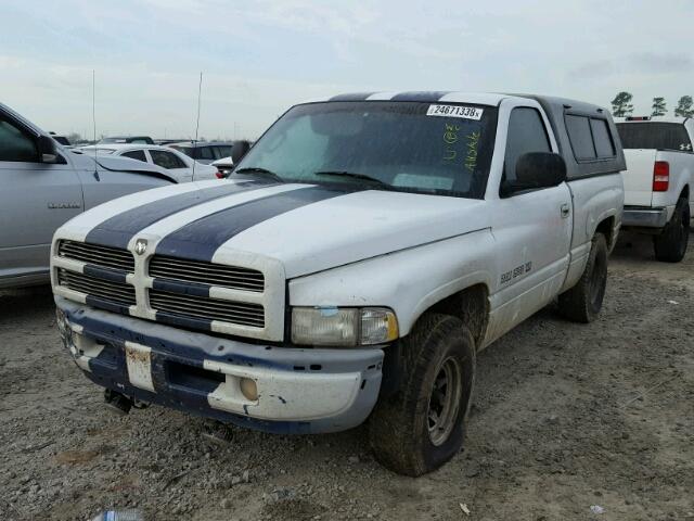 1B7HC16Z0WS611004 - 1998 DODGE RAM 1500 WHITE photo 2