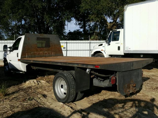 1FDAF56P33EB81991 - 2003 FORD F550 SUPER WHITE photo 3