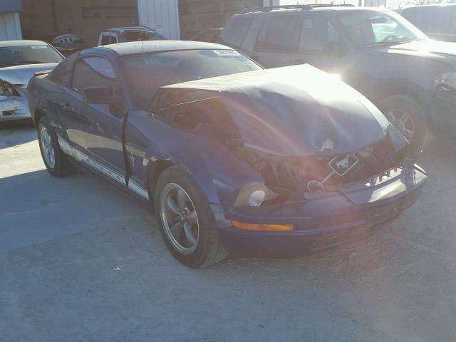 1ZVHT80N585152565 - 2008 FORD MUSTANG BLUE photo 1