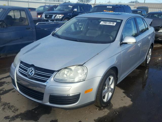 3VWRM71K69M032334 - 2009 VOLKSWAGEN JETTA SE SILVER photo 2