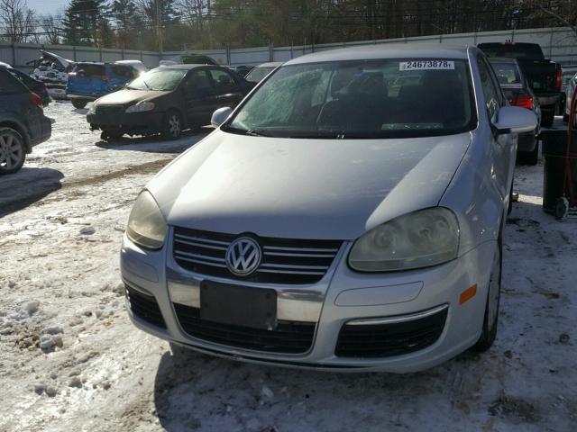 3VWPG71K06M745045 - 2006 VOLKSWAGEN JETTA VALU SILVER photo 9