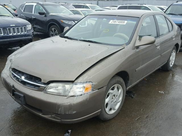 1N4DL01D1WC129159 - 1998 NISSAN ALTIMA XE BROWN photo 2