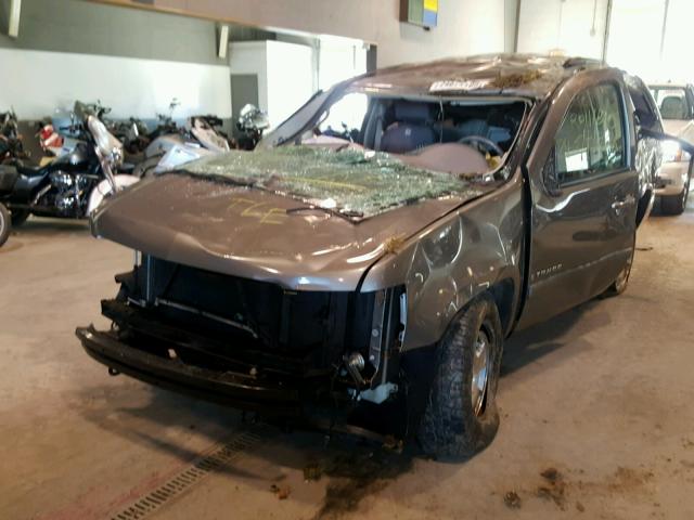 1GNFK13017J395968 - 2007 CHEVROLET TAHOE K150 GRAY photo 2