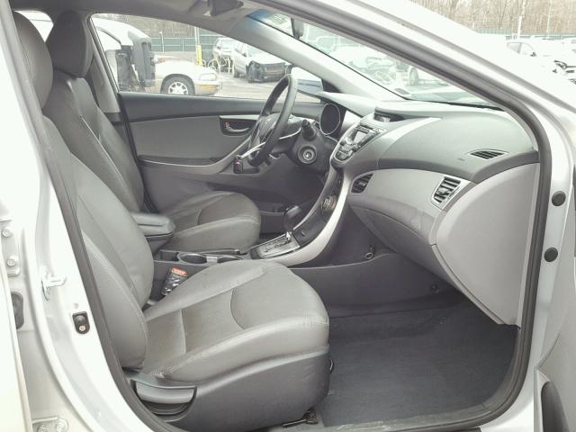 KMHDH4AE4DU846296 - 2013 HYUNDAI ELANTRA GL SILVER photo 5