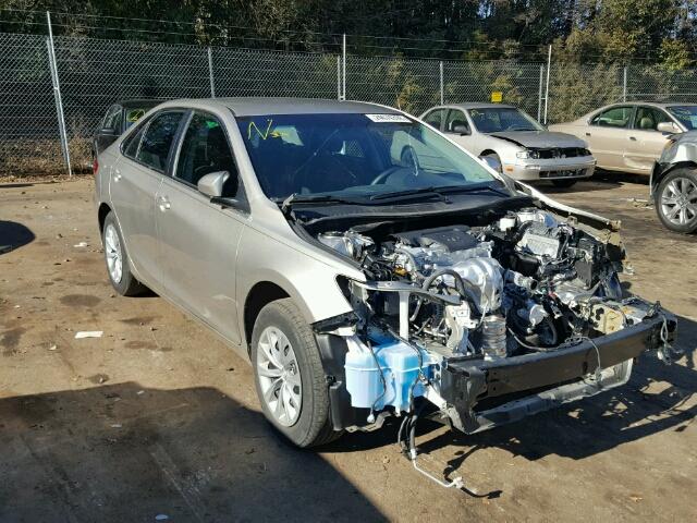 4T4BF1FK5GR563183 - 2016 TOYOTA CAMRY LE SILVER photo 1
