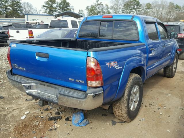 3TMLU42N38M014565 - 2008 TOYOTA TACOMA DOU BLUE photo 4