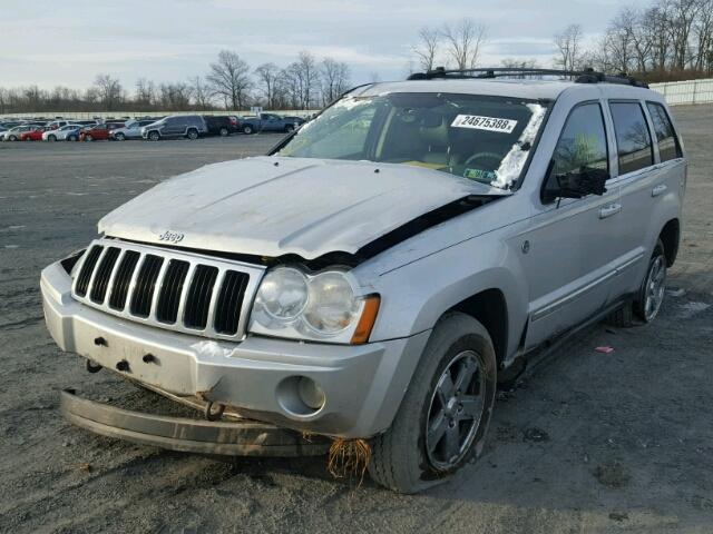 1J8HR58215C574200 - 2005 JEEP GRAND CHER SILVER photo 2