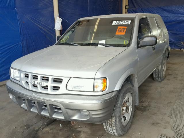 4S2CK58D724339575 - 2002 ISUZU RODEO S SILVER photo 2