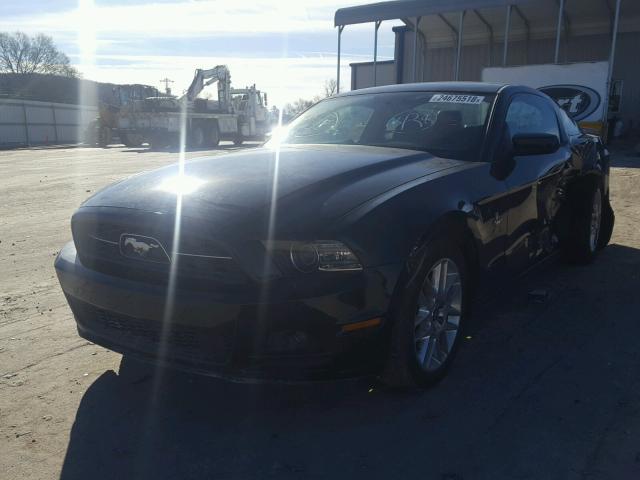 1ZVBP8AM5E5270935 - 2014 FORD MUSTANG BLACK photo 2