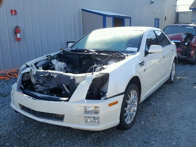 1G6DW67V780192844 - 2008 CADILLAC STS WHITE photo 2