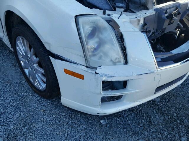 1G6DW67V780192844 - 2008 CADILLAC STS WHITE photo 9