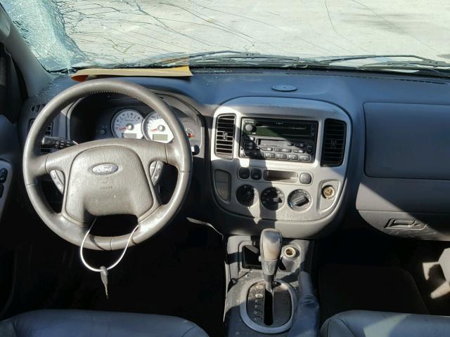 1FMYU93175DA18572 - 2005 FORD ESCAPE XLT SILVER photo 9