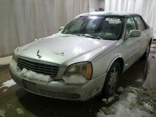 1G6KD54Y53U255771 - 2003 CADILLAC DEVILLE GRAY photo 2