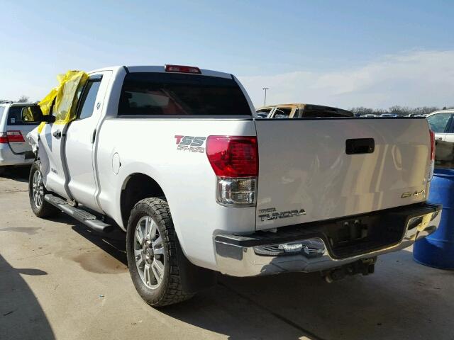 5TFUW5F11DX305534 - 2013 TOYOTA TUNDRA DOU WHITE photo 3