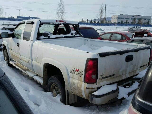 1GCHK29G04E342467 - 2004 CHEVROLET SILVERADO WHITE photo 3