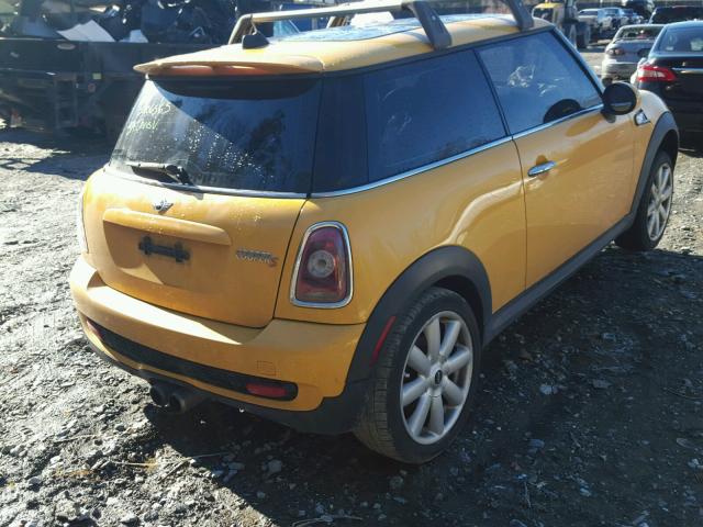 WMWMF73579TW85655 - 2009 MINI COOPER S YELLOW photo 4